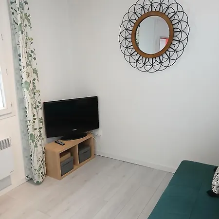 Centre Historique Commerces Et Plages 2 Minutes A Pieds